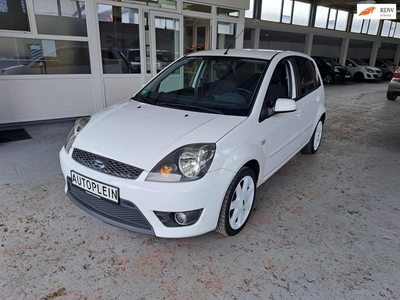 Ford FIESTA 1.3-8V Cool & Sound