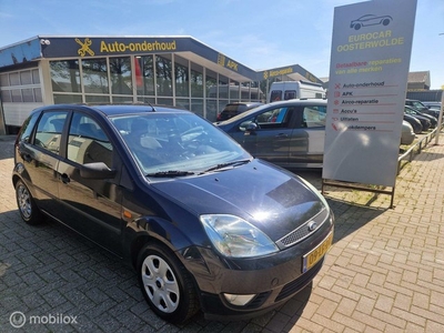 Ford Fiesta 1.4-16V 5 DEURS//AIRCO