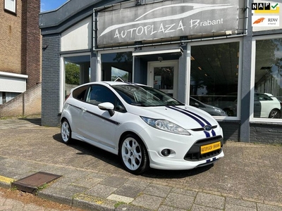 Ford Fiesta 1.6 Metal 135 PK / CLIMAT / XENON / AUX