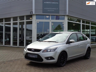 Ford Focus 1.6 Titanium 5 Deurs / Airco / Cruise Control .