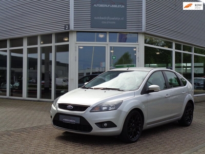 Ford Focus 1.6 Titanium 5 Deurs / Airco / Cruise Control .