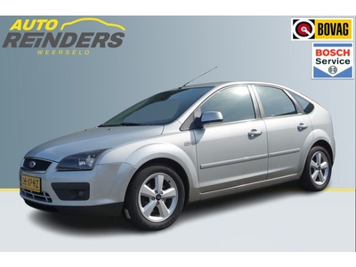 Ford Focus 1.6i-16V Automaat 5-drs Futura + Airco/ Cruise/