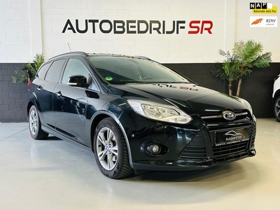 Ford Focus Wagon 1.0 Titanium Edition PDC Voor en achter! LM Velgen!