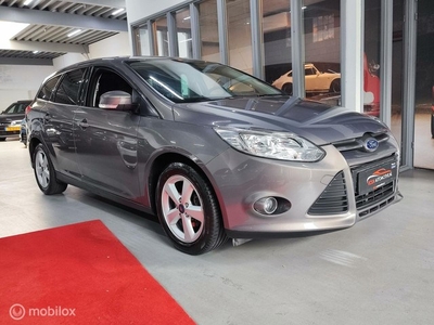 Ford Focus Wagon 1.0 TURBO STOELVERW NIEUW DISTRIBUTIERIEM