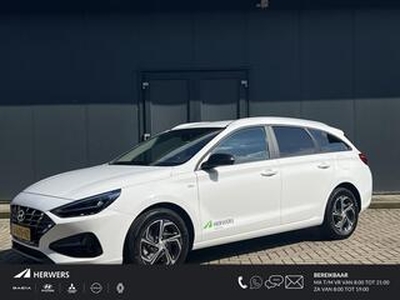 Hyundai I 30 Wagon 1.0 T-GDi MHEV Comfort Smart 120 pk / Apple Carplay,Android Auto / Navigatie / Cruise control / Achteruitrijcamera / Privacy glas / Led koplampen / Bijrijders stoel in hoogte verstelbaar /