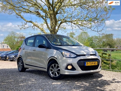 Hyundai I10 1.0i i-Motion Premium 5-Deurs + Airco + Stoel