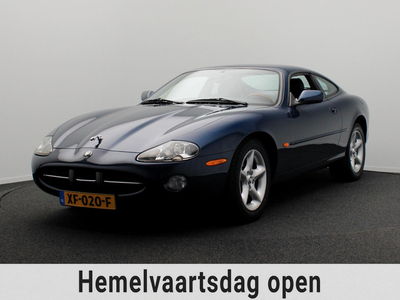 Jaguar XK8 4.0 V8 Coupé Youngtimer Leder Climate-control Cruise