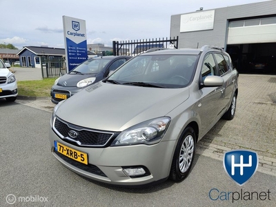 Kia cee'd Sporty Wagon 1.4 CVVT Navigator Plus Pack