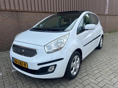 Kia Venga 1.6 CVVT Automaat Navi Pano Camera Leer