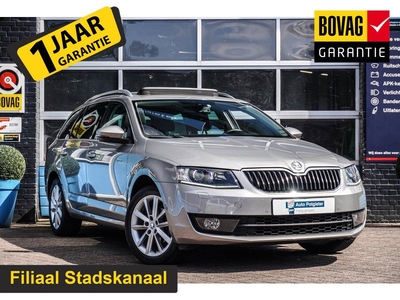 Škoda Octavia Combi 1.2 TSI Greentech Elegance Businessline | Panoramadak | Parkeersensoren V&A | Navigatie | Airco | 12 Maand BOVAG Garantie