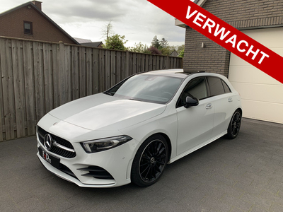 Mercedes-Benz A-Klasse 180 AMG Aut Panoramadak Nightpakket Widescreen AmbientLight Keyless SportLeder+Memory Led Camera 19