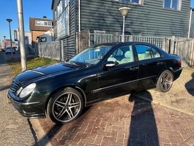 Mercedes-Benz E-KLASSE 240 Aut. Avantgarde Gas/G3