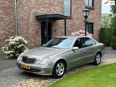 Mercedes-Benz E-klasse 240 Avantgarde Xenon Mooi!