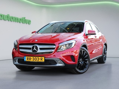 Mercedes-Benz GLA 200 NAVI TREKHAAK STOELVERWARMING