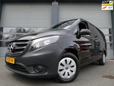 Mercedes-Benz Vito 111 CDI Lang ,airco , navigatie ,3 zits, trekhaak