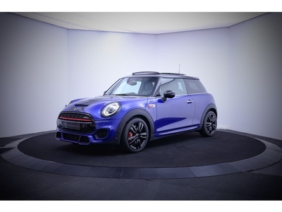 MINI Mini 2.0 231Pk JCW 1e Eig. PANO/HARMAN KARDON/FULL