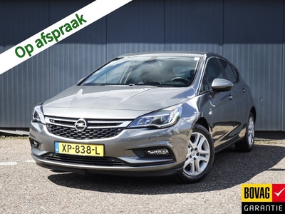 Opel Astra 1.0 Online Edition (105PK) 1e-Eig, Keurig-Onderh, 12-Mnd-BOVAG, NL-Auto, Navigatie/Apple-Carplay/Android-Auto, Parkeersensoren-V+A, Cruisecontrol, DAB, Editie+-Pakket, Privacy-Glas