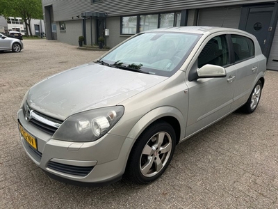 Opel Astra 1.6 Elegance