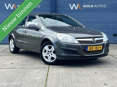 Opel Astra 1.6 Executive / TREKHAAK / APK 05-2025 / AIRCO!