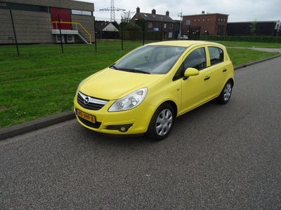 Opel Corsa 1.2-16V Cosmo