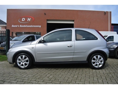 Opel Corsa 1.2-16V Silverline airco nieuwe apk inruil