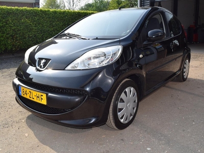 Peugeot 107 1.0-12V XS