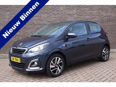 Peugeot 108 1.2 VTi Allure, 85PK, zeer mooie en prettige auto om mee te rijden Airco, 5 deurs, blauw metallic. Keurige auto