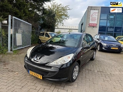 Peugeot 206 + 1.1 XR, 5 deurs, Airco, Apk 04/2025, Nap