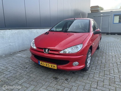 Peugeot 206 1.4/NAP/AIRCO/5D/apk/onderhouden