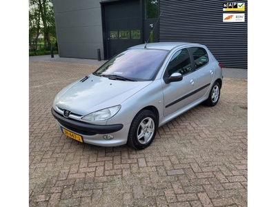 Peugeot 206 1.4 One-line, Airco, 5 Drs, 139 NAP!