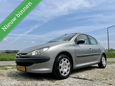 Peugeot 206 1.4 Pop' Art, BJ 2004, Airco, APK Mei 2025, NAP