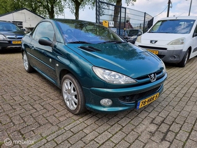 Peugeot 206 CC 2.0-16V Roland Garros