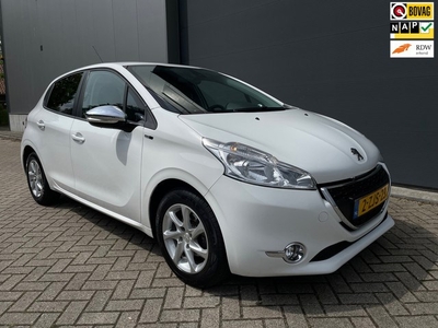 Peugeot 208 1.2 PureTech Style Pack / Airco / Navigatie