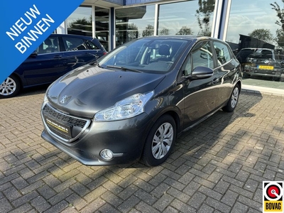 Peugeot 208 1.2 VTi Envy Cruise controle Navi Trekhaak