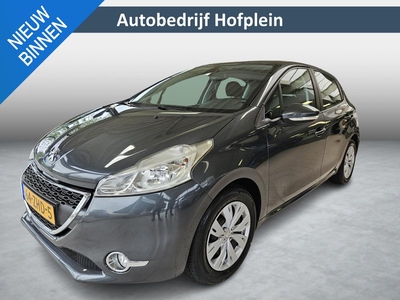 Peugeot 208 1.2 VTi Envy Navigatie | Airco-Ecc | Cruise | PDC | LM-Velgen | 1e eigenaar ( Vestiging - Vianen Tel: 0347-371248 )