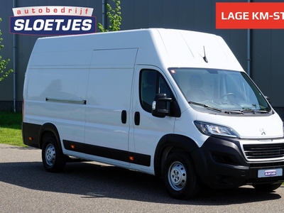 Peugeot Boxer 35 2.2 BlueHDi 165 L4H3 Driver Zwaar |Camera |Cruise |Trekhaak |Nieuwstaat |Carplay |EURO6D |165 pk |Extra hoog en lang |Bluetooth |Airco