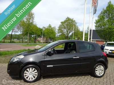 Renault Clio 1.5 dCi Authentique 3DRS 2011|Airco|27-2-25 APK