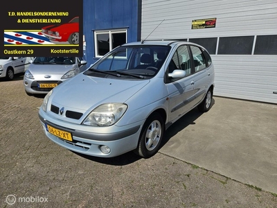 Renault Scenic 1.6-16V Dynamique automaat met lage Km.stand