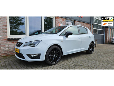 Seat Ibiza 1.4 EcoTSI FR Connect Xenon! 150PK! Nette Auto! Dealer Onderhouden! Navigatie!