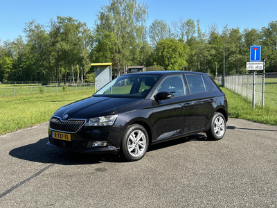 Skoda Fabia 1.0 Ambition Carplay, DAB, LM !