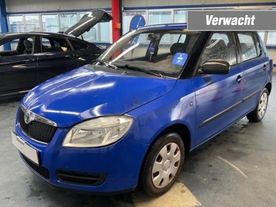 Skoda Fabia 1.2 BASE 5-DEURS / onderhoudshistorie 2 sleutels