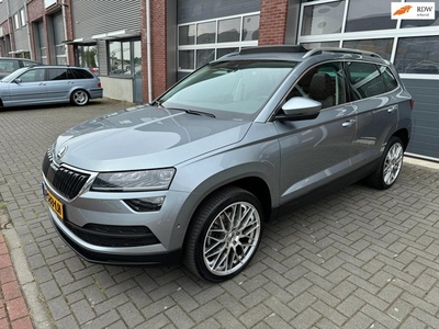 Skoda KAROQ 1.5 TSI LED Pano Carplay Lane Alcantara Camera