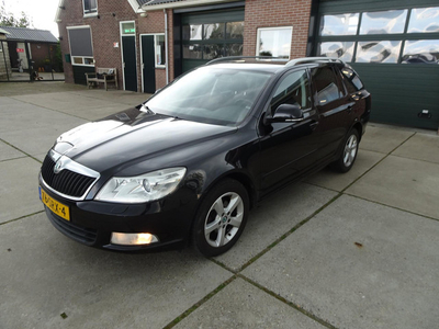 Skoda Octavia Combi 1.4 TSI Greentech Elegance Business Line