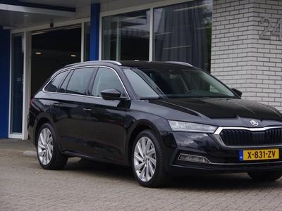 Skoda Octavia Combi 1.4 TSI iV Plug-in Hybrid Automaat Camera App-connect 18