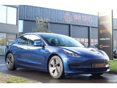 Tesla Model 3 Standard RWD Plus Blauw