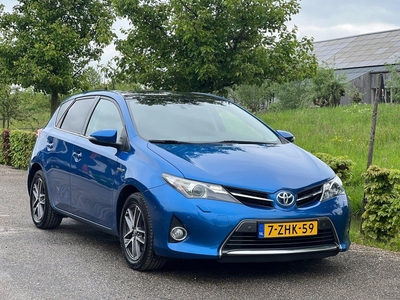 Toyota Auris 1.8 Hybrid Lease/Pano-Dak/Xenon/Navi/Camera/Stoelverwarming