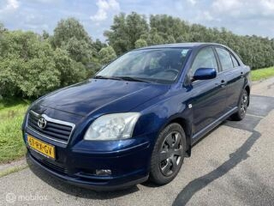 Toyota AVENSIS 1.8 VVTi Linea Luna