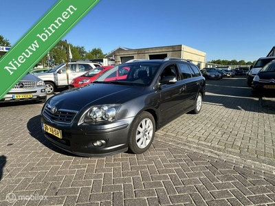 Toyota Avensis Wagon 1.8 VVTi Luna