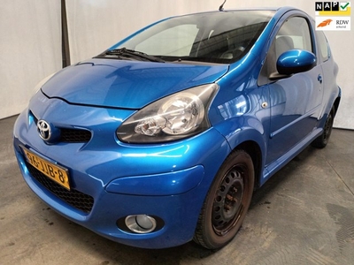 Toyota Aygo 1.0-12V Dynamic Blue - Automaat - Rondom Schade