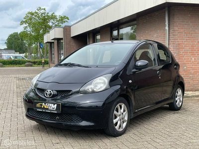 Toyota Aygo 1.0-12V Sport | Automaat | 3e eigenaar